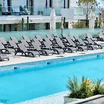 Infinity By Sea - Parking Apartman *