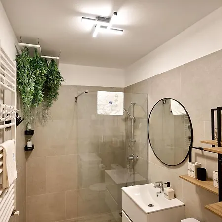 Infinity By Sea - Parking